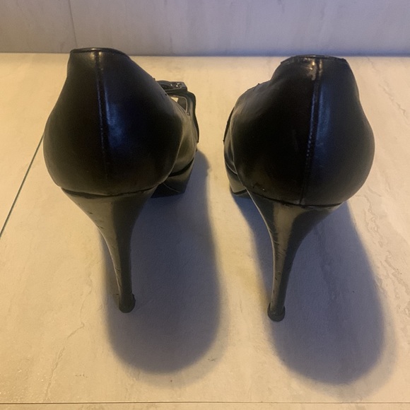 Guess Women's Black Leather High Heels Size 9.5M - Picture 4 of 15